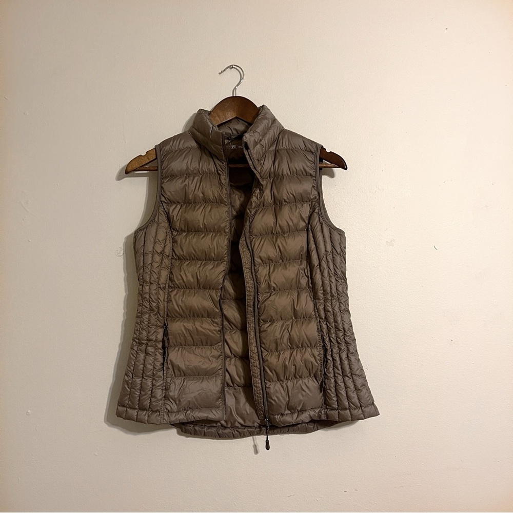 Women’s tan/ brown puffy vest
